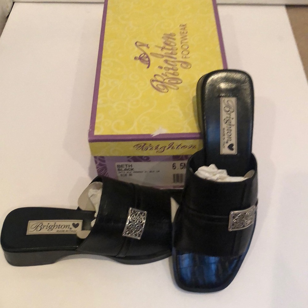 Brighton Beth black leather sandals.Size 6.5.
